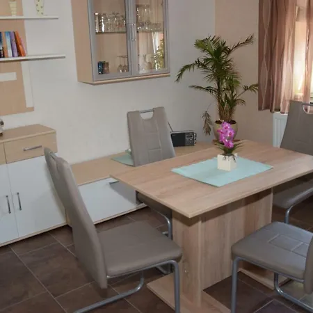 Moderne Und Sehr Gemuetliche Apartment